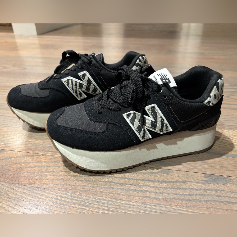 New Balance 574 Black and White Platform Sneakers Women’s 7
